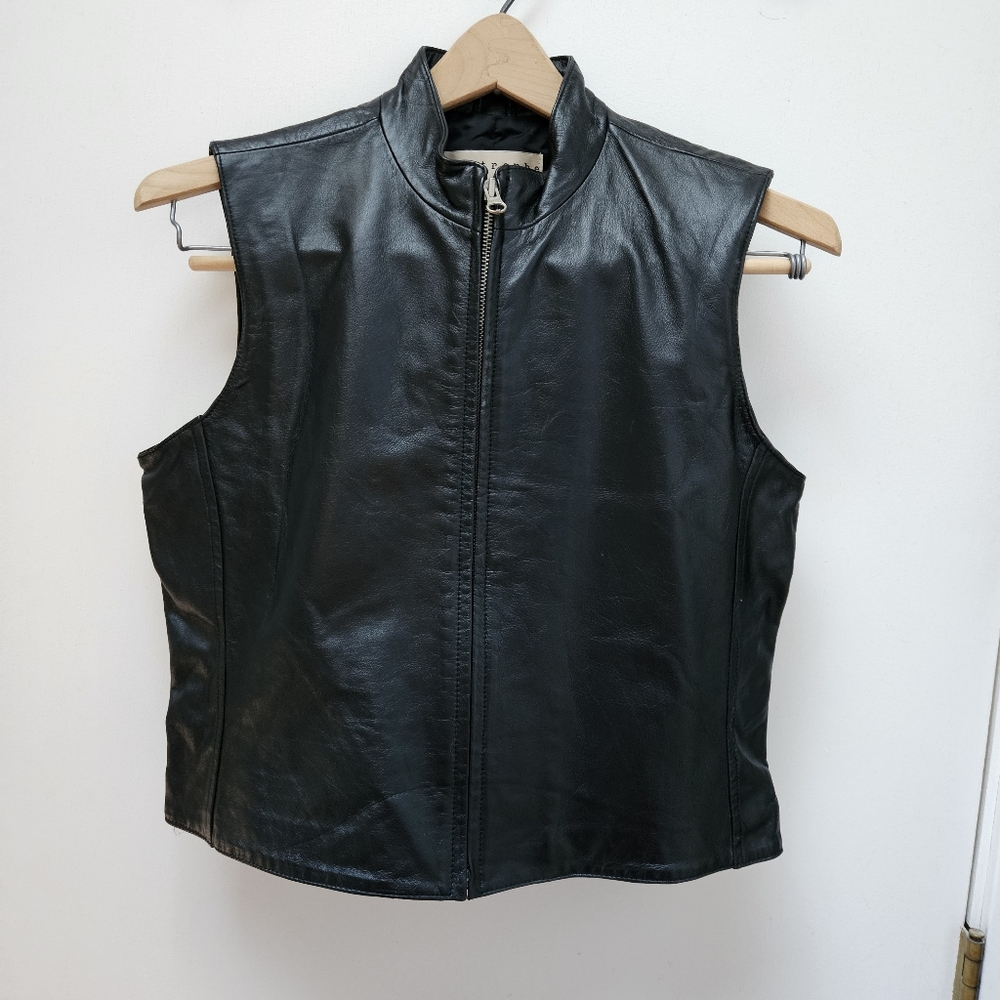Apostrophe Leather Vest Black